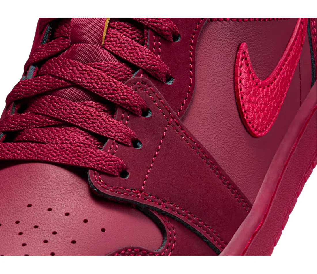 Air Jordan 1 Low SE Sierra Red (W) - Image 7